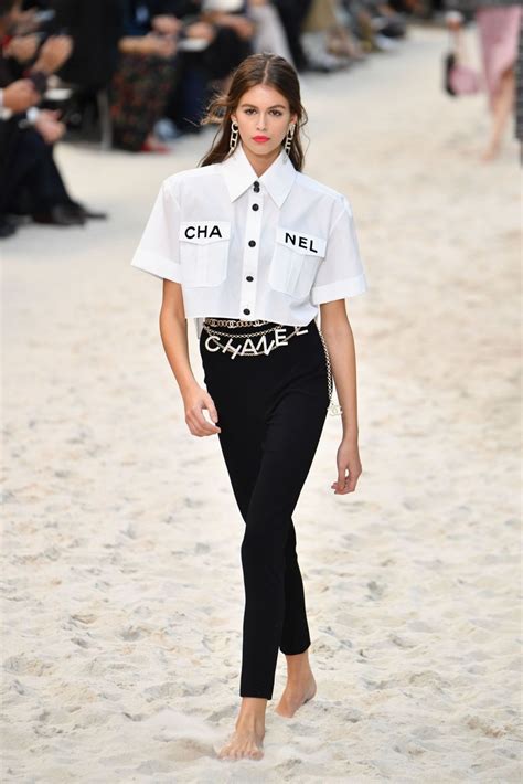 chanel moda 2018|Chanel runway fashion.